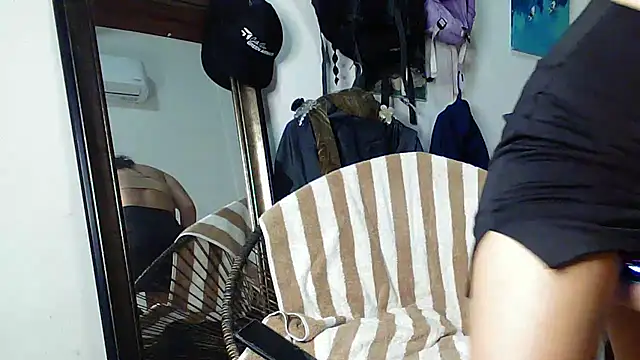 Snapshot of eleganceafterdark chatting on 02/23/26, 04:21 eleganceafterdark online show from 02/23/26, 04:21