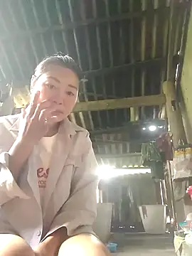 yeu-yeu online show from 10/26/25, 04:29