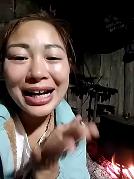 yeu-yeu online show from 11/12/25, 11:10