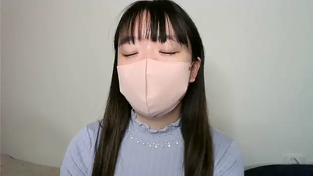 yua chan00 online show from 10/31/25, 06:42