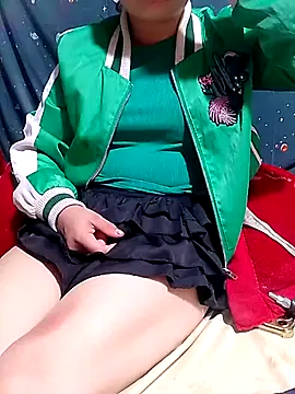 Phoena-a online show from 04/24/26, 12:51