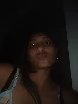 Snapshot of YeseniaRodriguez3 chatting on 05/31/26, 03:15 YeseniaRodriguez3 online show from 05/31/26, 03:15