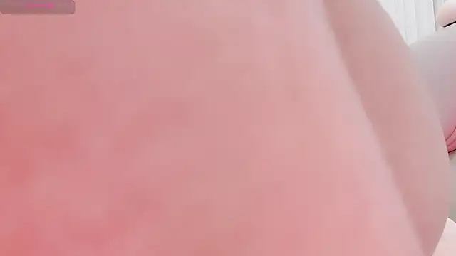 HellenChan online show from 01/15/26, 06:51