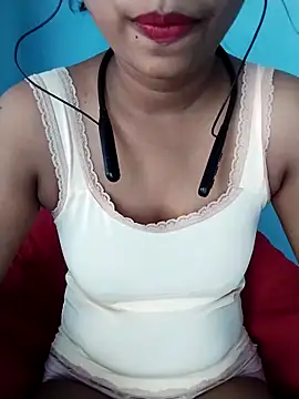 cute mahi07 online show from 10/28/25, 07:34