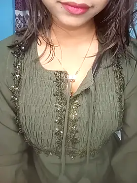 cute mahi07 online show from 12/20/25, 12:01