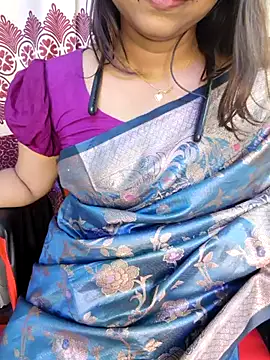 Snapshot of cute_mahi07 chatting on 04/27/26, 03:54 cute mahi07 online show from 04/27/26, 03:54