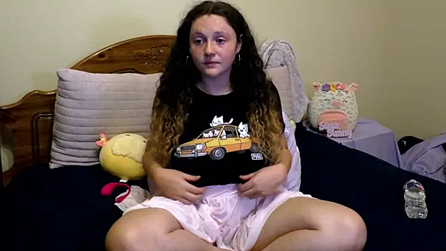 sugasunny04 online show from 04/11/26, 06:07