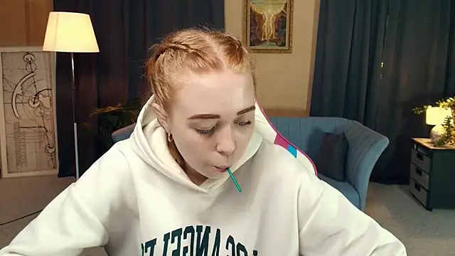 AddieOsler online show from 11/23/25, 09:25