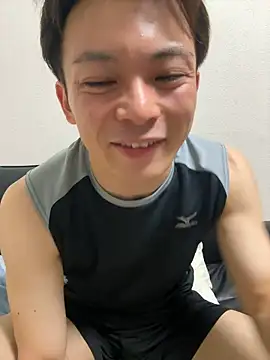 Snapshot of miyabi_yabi chatting on 11/18/25, 02:21 miyabi yabi online show from 11/18/25, 02:21