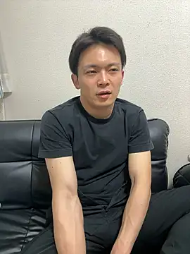 Snapshot of miyabi_yabi chatting on 02/10/26, 02:10 miyabi yabi online show from 02/10/26, 02:10