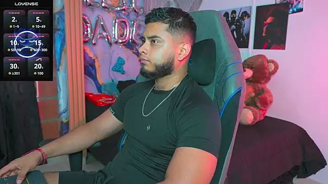 Tiler wolker online show from 04/08/26, 10:21