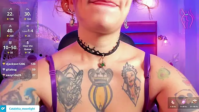 catalehia moonlightt online show from 11/18/25, 12:09