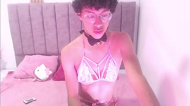 Athenea Zoe online show from 11/15/25, 08:05