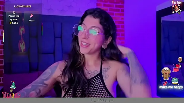 ghostwomaan online show from 12/18/25, 12:33