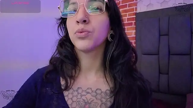 ghostwomaan online show from 02/27/26, 11:43