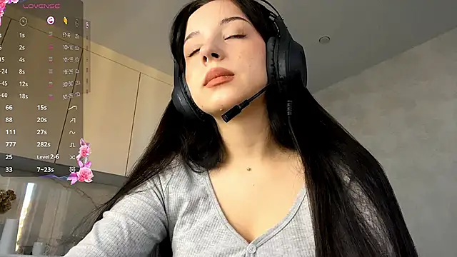 AngilaDoyal online show from 12/16/25, 05:23