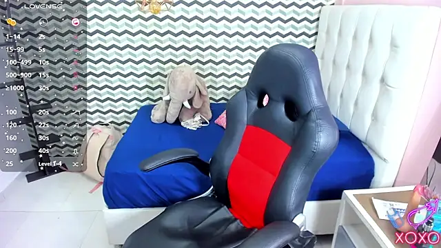 ZALLYWESTER online show from 11/07/25, 07:36