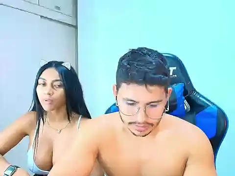 sophia and alex online show from 10/30/25, 09:04