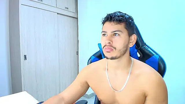 sophia and alex online show from 11/10/25, 02:05