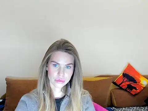 LinaBey online show from 02/12/26, 05:30