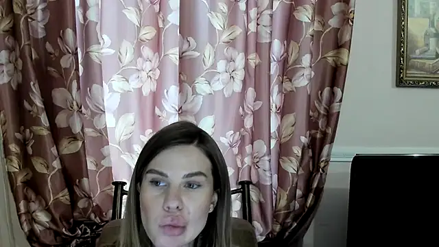 LinaBey online show from 02/19/26, 12:34