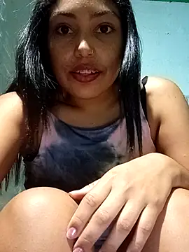 Snapshot of aleexacandy chatting on 11/08/25, 02:12 aleexacandy online show from 11/08/25, 02:12