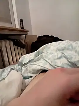 Snapshot of mkslpk chatting on 11/26/25, 07:37 mkslpk online show from 11/26/25, 07:37