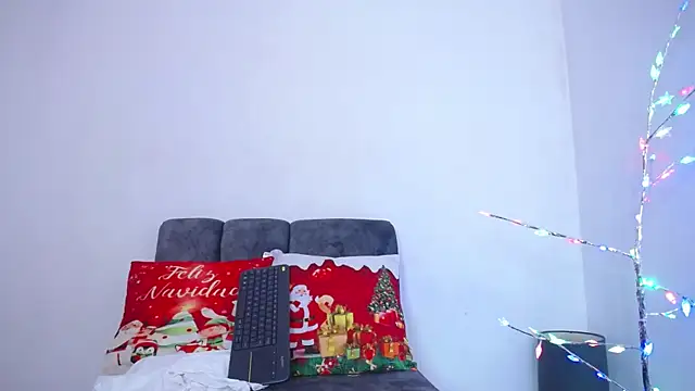 Mia fox29 online show from 12/21/25, 02:35