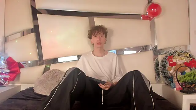 Snapshot of Genesis_ask chatting on 12/23/25, 03:59 Genesis ask online show from 12/23/25, 03:59