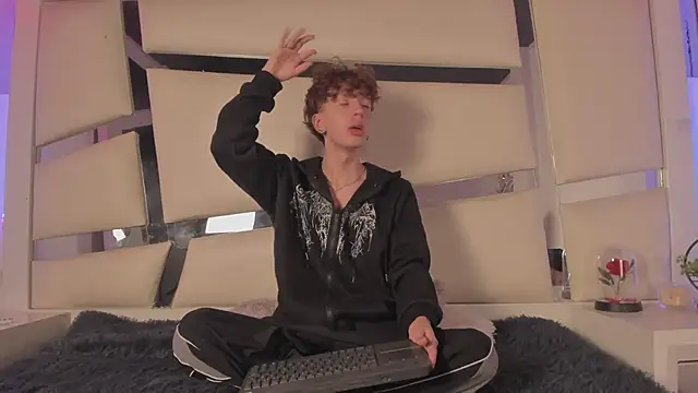 Snapshot of Genesis_ask chatting on 02/19/26, 04:19 Genesis ask online show from 02/19/26, 04:19