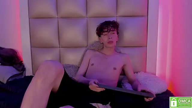 Snapshot of Genesis_ask chatting on 02/22/26, 06:02 Genesis ask online show from 02/22/26, 06:02