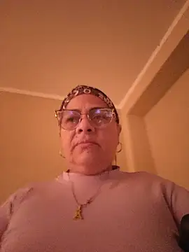 Snapshot of Angie_milf50 chatting on 07/03/26, 04:57 Angie milf50 online show from 07/03/26, 04:57