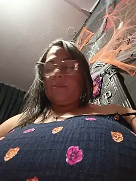 Snapshot of Angie_milf50 chatting on 07/12/26, 12:56 Angie milf50 online show from 07/12/26, 12:56