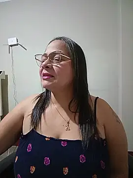Snapshot of Angie_milf50 chatting on 08/01/26, 05:29 Angie milf50 online show from 08/01/26, 05:29