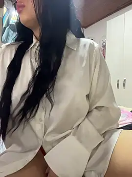 Snapshot of Im_Saraaaa chatting on 11/12/25, 07:13 Im Saraaaa online show from 11/12/25, 07:13