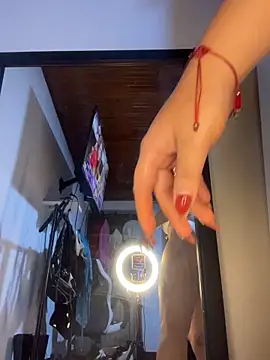 Im Saraaaa online show from 01/15/26, 03:11