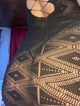 Im Saraaaa online show from 04/24/26, 02:36