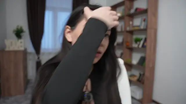 OnieClose online show from 12/21/25, 07:37