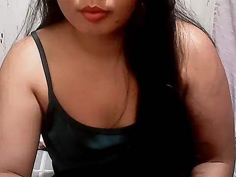Snapshot of MahusaynaPiinay chatting on 08/01/26, 01:16 MahusaynaPiinay online show from 08/01/26, 01:16