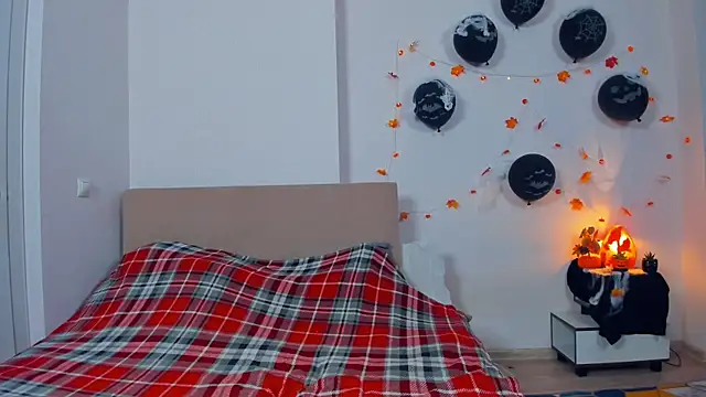 YourLovelyLily online show from 11/08/25, 01:06