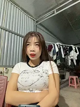 Zlienr023 online show from 11/23/25, 12:38