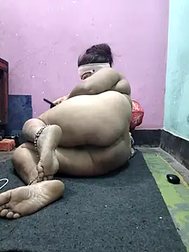 CUTE-GIRL-1 online show from 04/15/26, 05:20