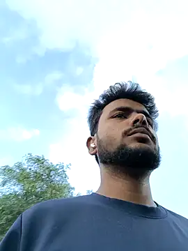 Snapshot of devil_boy_0909 chatting on 10/28/25, 04:16 devil boy 0909 online show from 10/28/25, 04:16