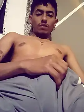 SkinniYamo online show from 03/06/26, 05:04