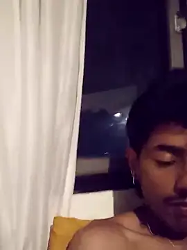 SkinniYamo online show from 04/07/26, 04:13