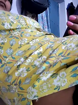 Hot-Rubyy online show from 04/09/26, 05:18