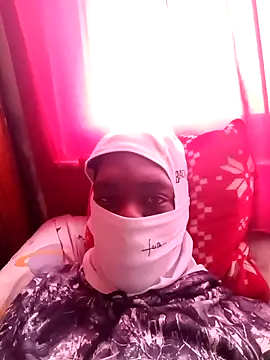 Morenitorico01 online show from 04/20/26, 01:14