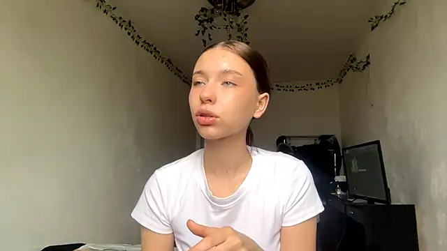 LilithFlamey online show from 11/05/25, 07:08