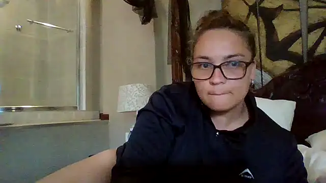 lilMissMarli online show from 12/21/25, 09:38