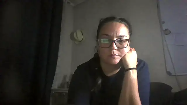 Snapshot of lilMissMarli chatting on 03/17/26, 07:50 lilMissMarli online show from 03/17/26, 07:50